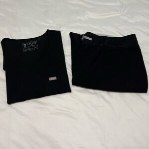FIGS Scrub Set in Black - Top XXL, Pants XXL